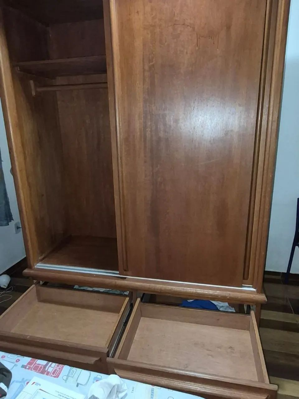 Guarda roupa de Madeira Maciça  - Foto 4