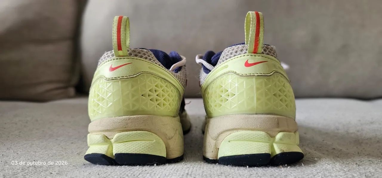 Nike Tênis infantil masculino Zoom Vomero 5  TAM. 35.5 - Foto 4