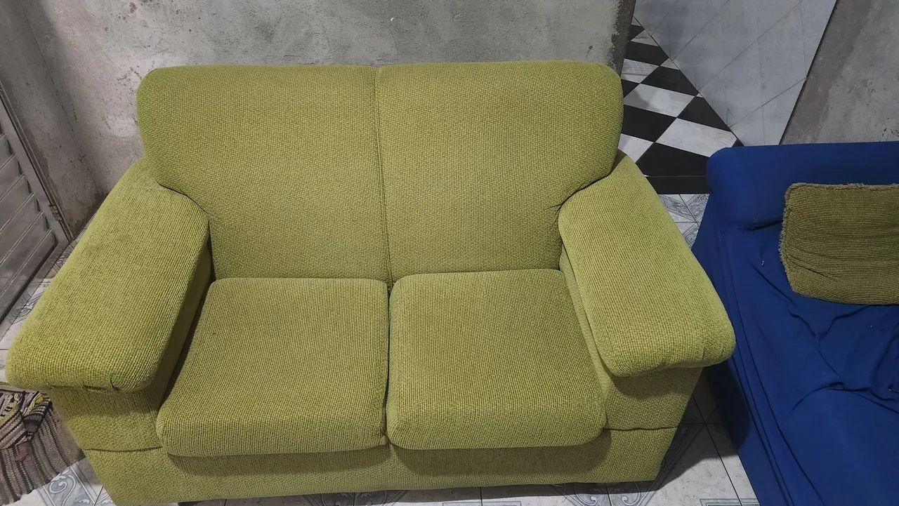 ? Sofá 2 Lugares - Confortável, Espaçoso e Bem Conservado ? - Foto 2