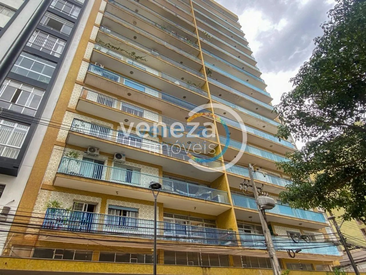 Apartamento à venda no Edifício Monalisa, Centro de Londrina