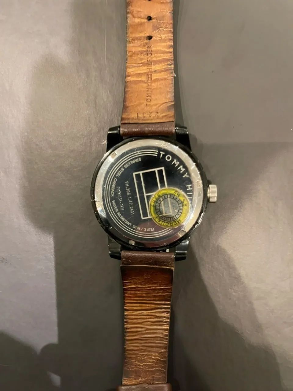 Relógio Tommy Hilfiger Original - Caixa Preta e Pulseira de Couro - Foto 4