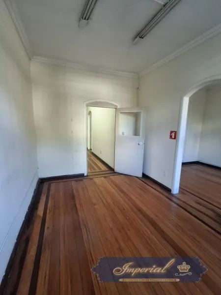 Sobreloja- Petrópolis, Centro