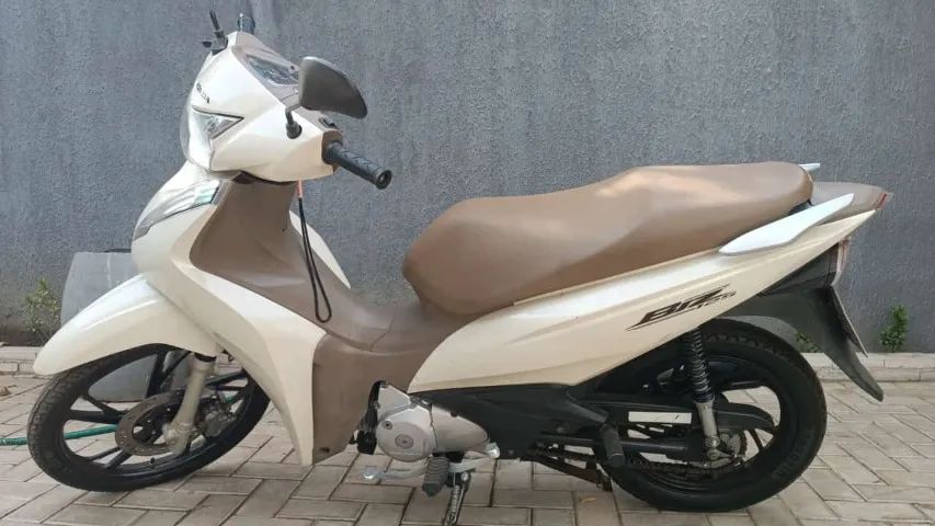  HONDA BIZ 2023  - Foto 2