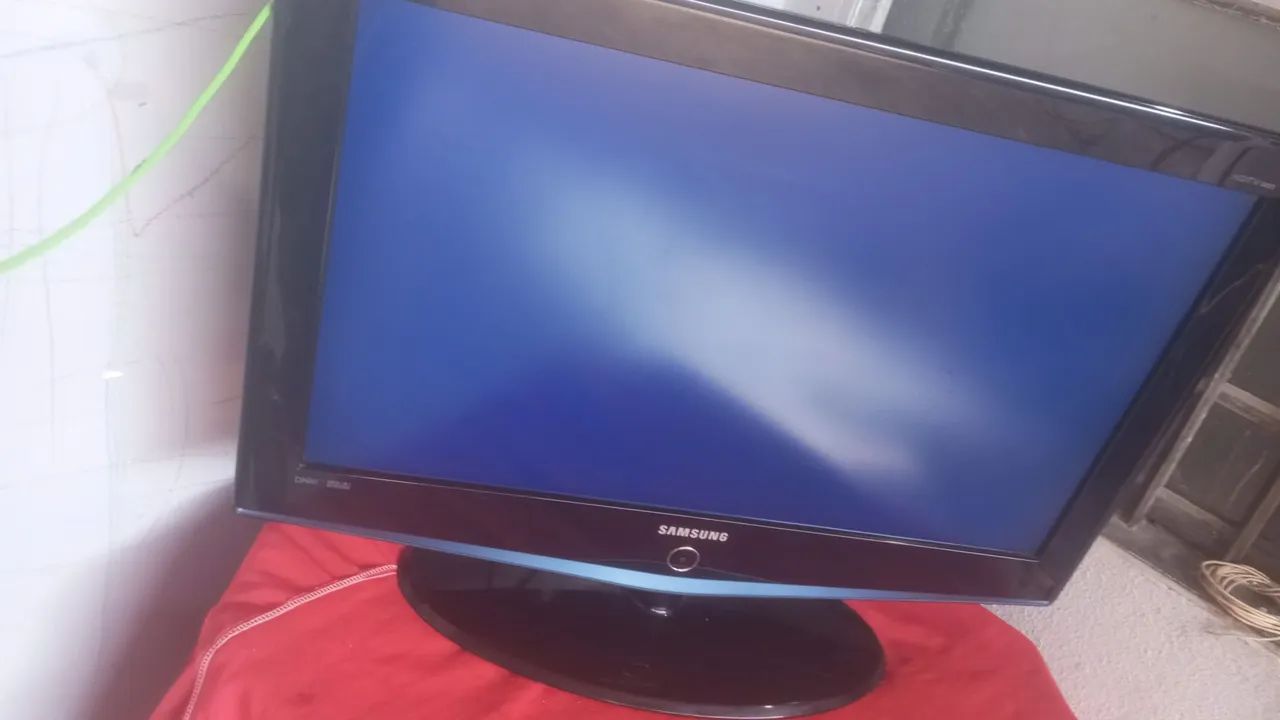 Tv Samsung 32  polegadas.nao é smart