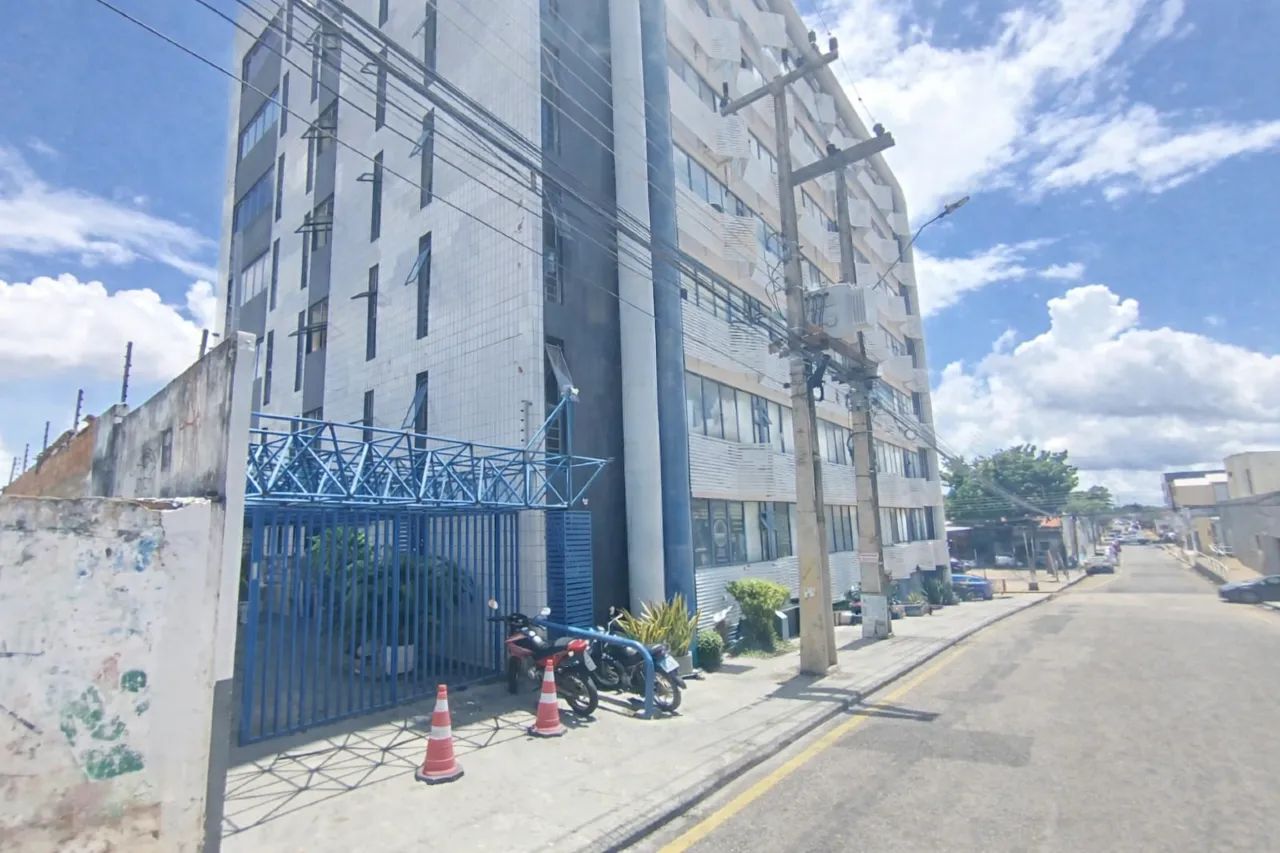 Sala no Ed. Luiz Fortes para locação