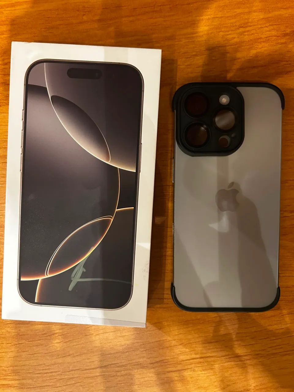 iPhone 16 PRO 256GB - Titanium  - Foto 2
