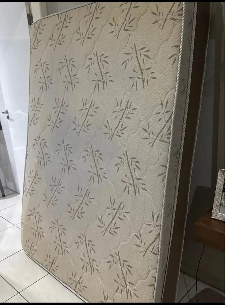 Cama base e colchão box casal - R$ 600 - Foto 3