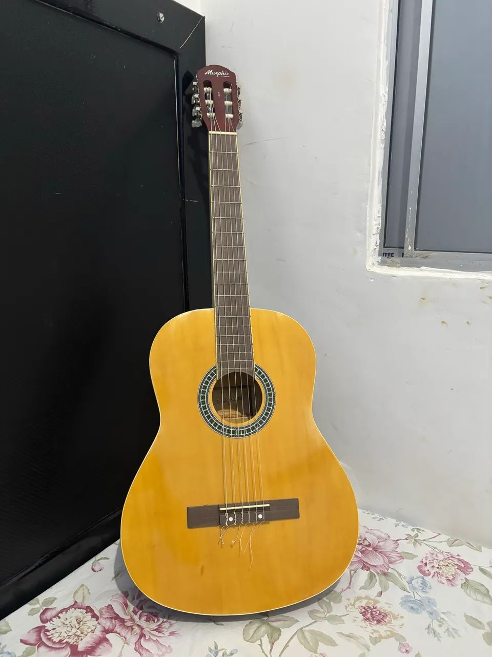 Violão Memphis