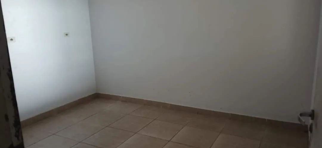 Alugo barracão com ótima localização  - Foto 3