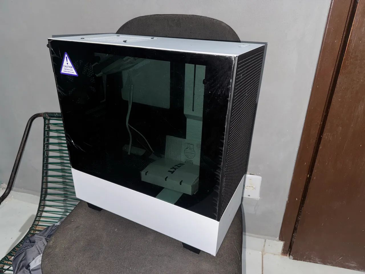Gabinete NZXT H511 flow na caixa - Foto 2