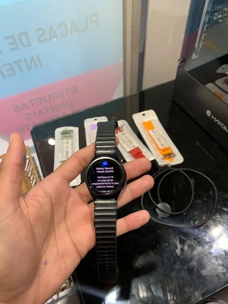 Galaxy Watch 6 Classic LTE + 5 pulseiras de brinde  !