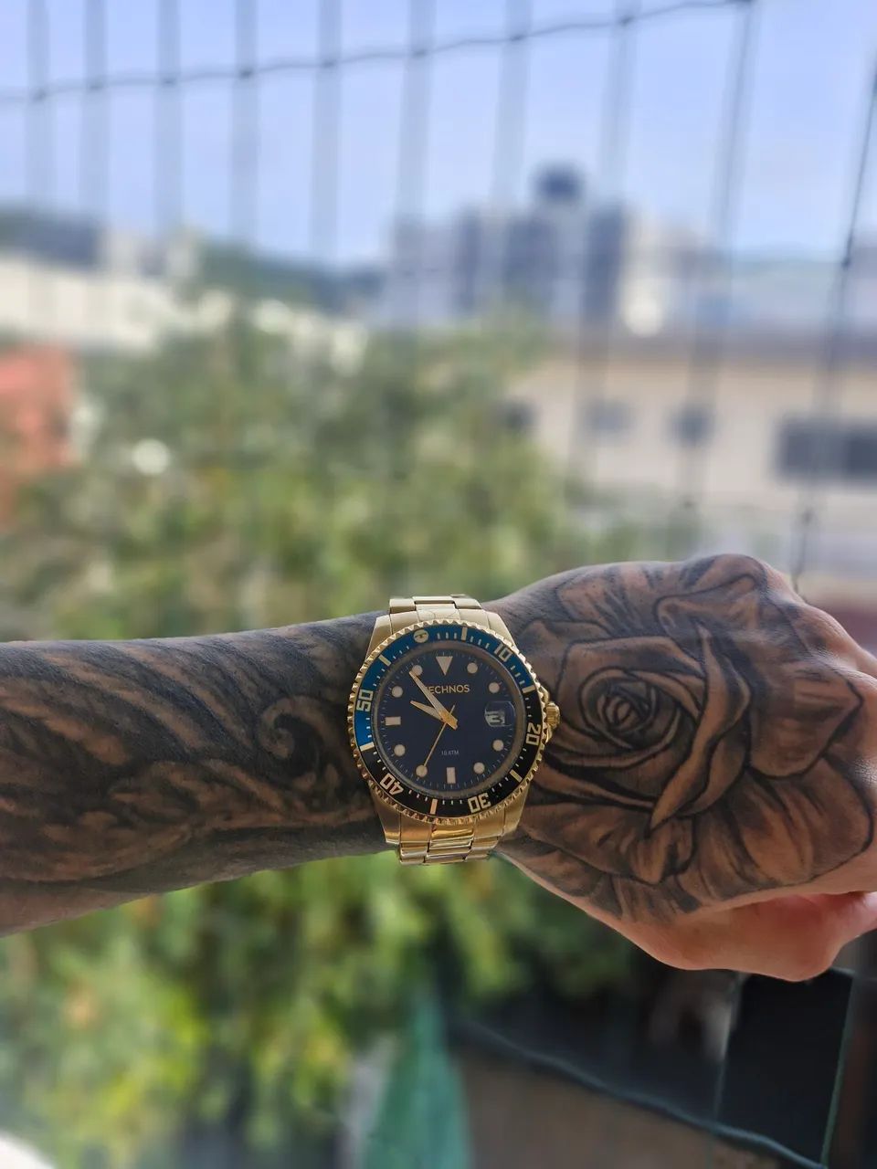Relógio technos dourado e azul - Foto 2