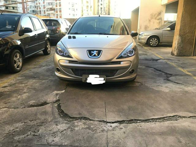 PEUGEOT 207 1.4 ( CUSTOMIZADO) veja a descrição - Foto 3