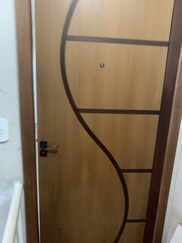 Apartamento de 2 qts, porcelanato em excelente localização do Setor de Mansões de Sobr - Foto 8
