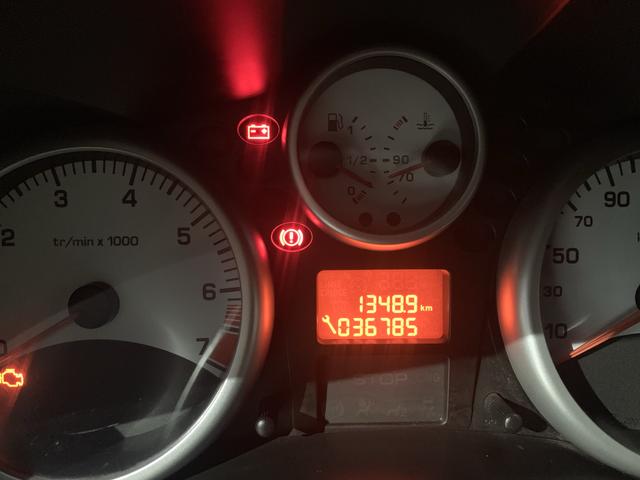 PEUGEOT 207 muito novo 1.4 - Foto 4