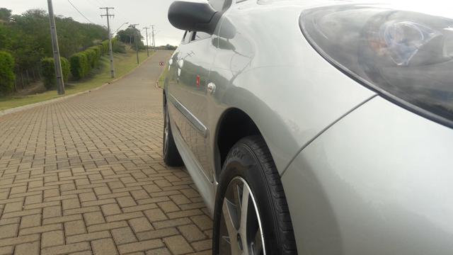Peugeot 207 Quiksilver 1.6 - Foto 4
