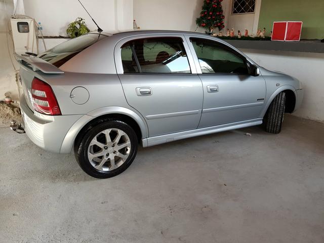 Astra - Foto 2