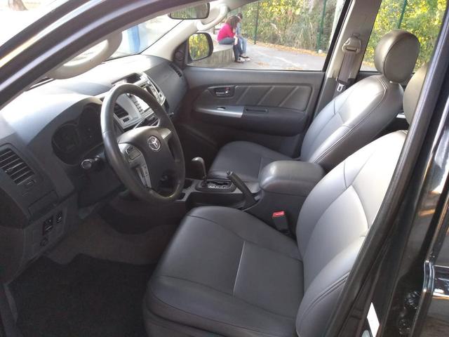 HILUX SRV 4x4 AUT DIESEL 2013 - Foto 11