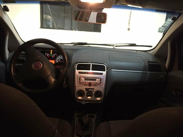Punto 1.4 ano 2011 bem conservado. Qualquer coisa é só chamar no whatsapp * - Foto 2