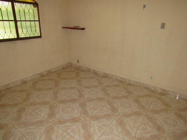 Caetano Imóveis - Sítio com 3.000m², com casa sede de 3 quartos e muito verde (confira!) - Foto 8