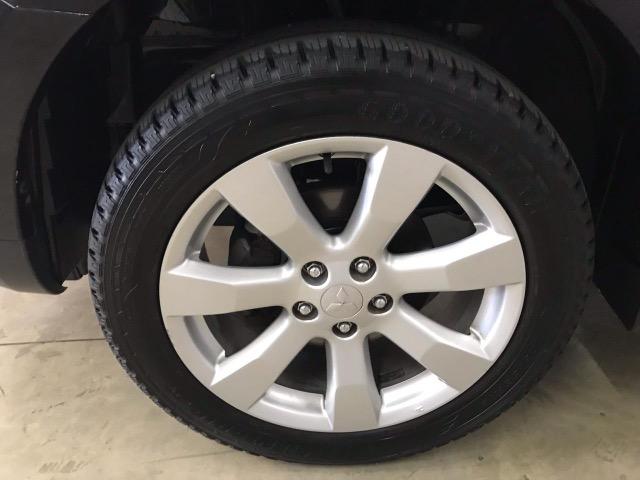 Mitsubishi Outlander - Foto 17