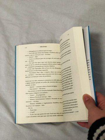 Livro A culpa é das estrelas - Foto 3