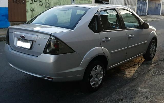 Ford fiesta sedan class 1.6 2013 - Foto 4