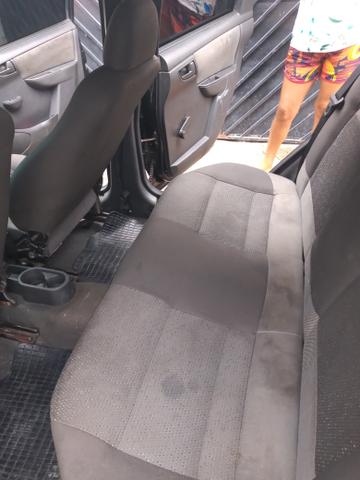 Vendo um chevrolet celta - Foto 4