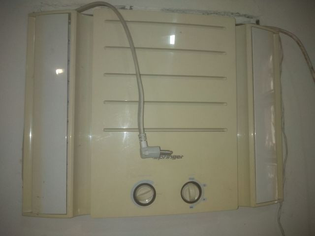 Ar condicionado limpo e com gás - aceito cartão - Foto 2