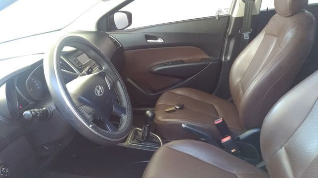 Vendo carro lindo Hb20 1.0 2016 - Foto 6