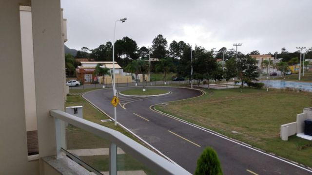 Excelente Casa - Condomínio Fechado - 3 Suítes - Aluguel Anual - Foto 3