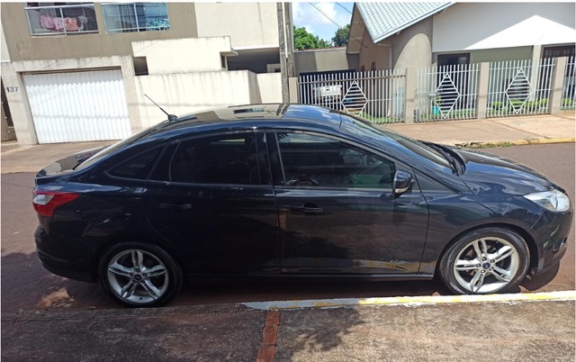 FOCUS SEDAN 2014