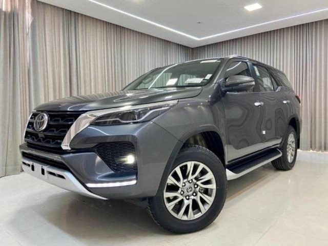 TOYOTA SW4 2.8 TURBO DIESEL SRX 7L 4X4 AUTOMÁTICO