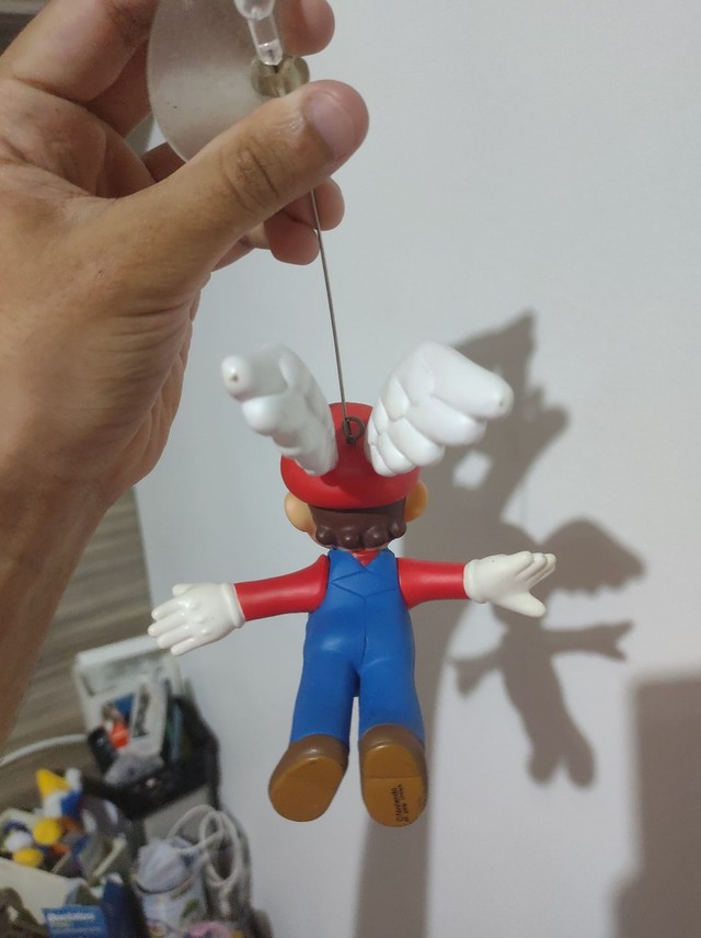 Brinquedo Mario Bross com imã  - Foto 2