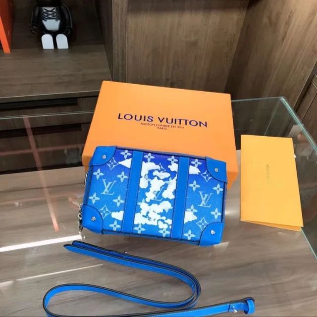 Mochila Louis Vuitton preta couro top - Bolsas, malas e mochilas - Santa  Cruz, Rio de Janeiro 966950158