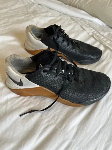 Nike metcon cheap black white gum