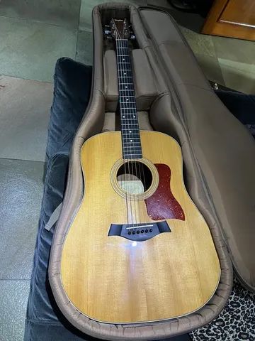 Violão TAYLOR 210e 