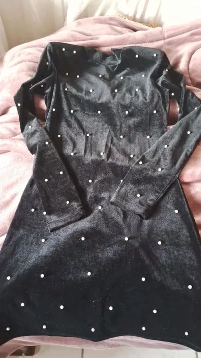 Vestido de festa com pérolas 