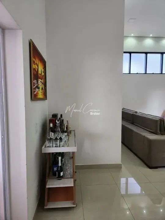 Belíssima casa à venda com 3 quartos, sendo 1 suíte com hidromassagem e closet, área Gourm