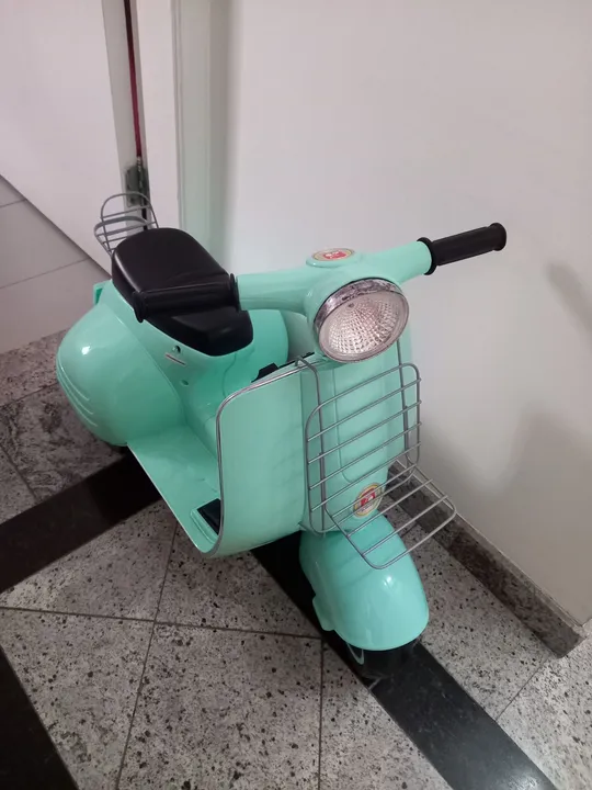 Moto/lambreta infantil elétrica