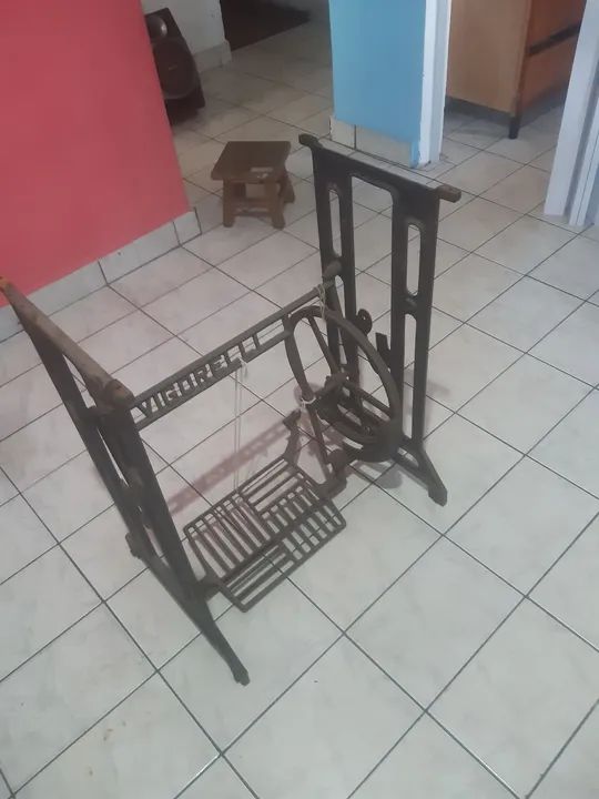 Pe de máquina de Costura Antiga