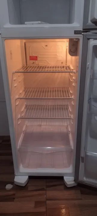 Geladeira Electrolux Duplex, Cycle Defrost (Entrego) - Foto 5