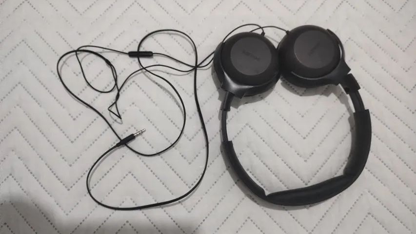 Fone de Ouvido com fio  e microfone Preto Philips - Foto 2