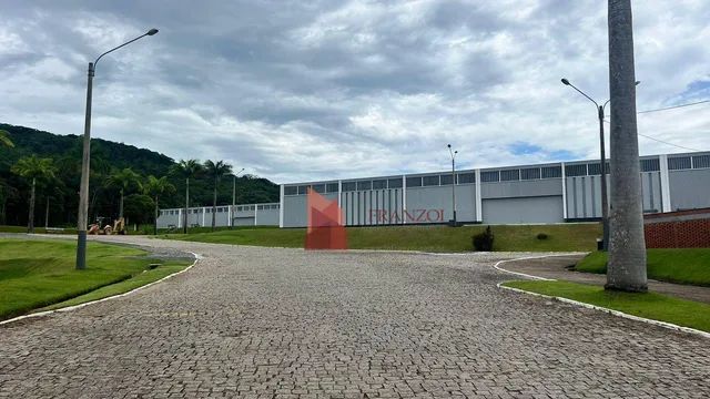 LOCAÇÃO: GALPÃO com 10.200 m2, Joinville/SC! - Foto 4