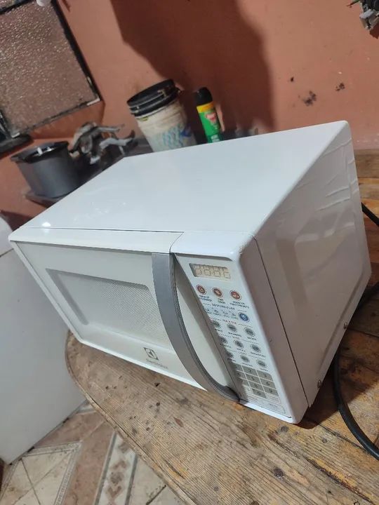 Micro-ondas Electrolux 20L - Foto 3