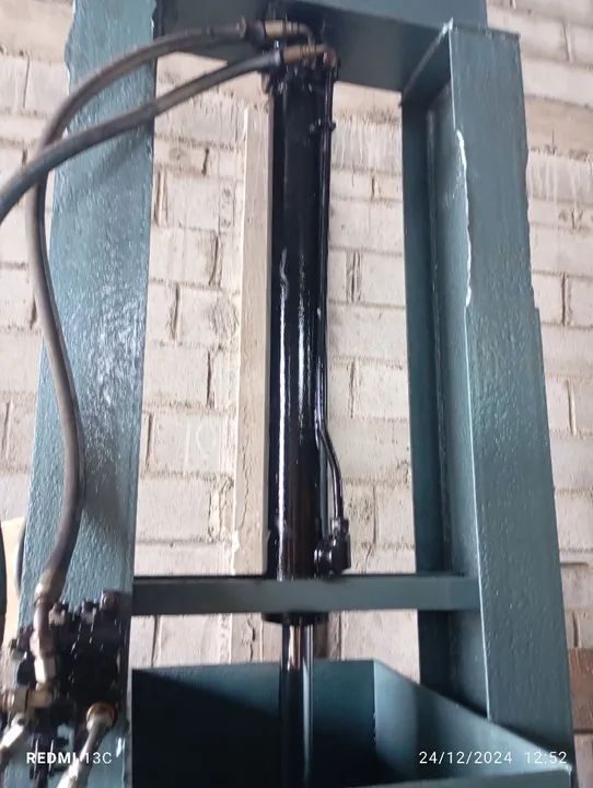 Prensa Hidráulica Industrial Usada - Foto 3