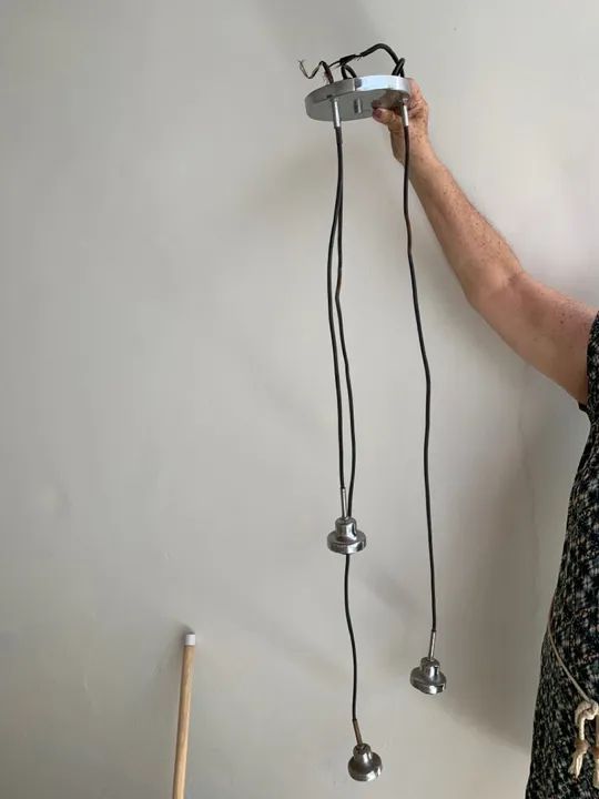 Lustre pendente 3 Lâmpadas - Moderno e Elegante - Foto 4