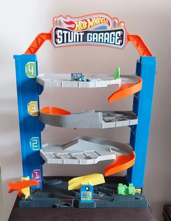 Pista Hotweels Stunt Garage 