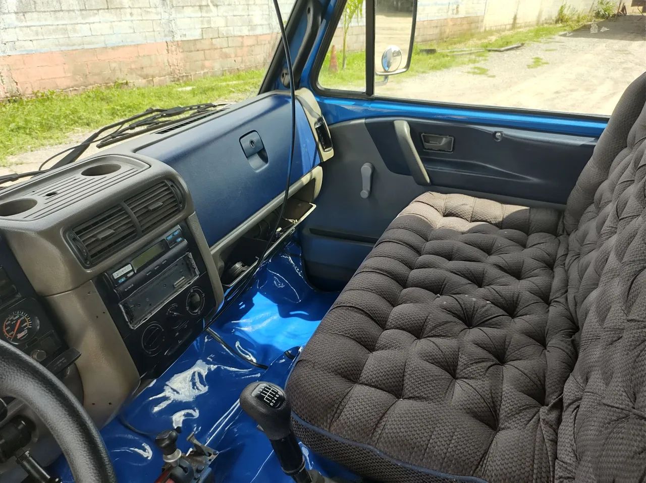 VW Titan 18310 bitruck 2004 - Foto 10