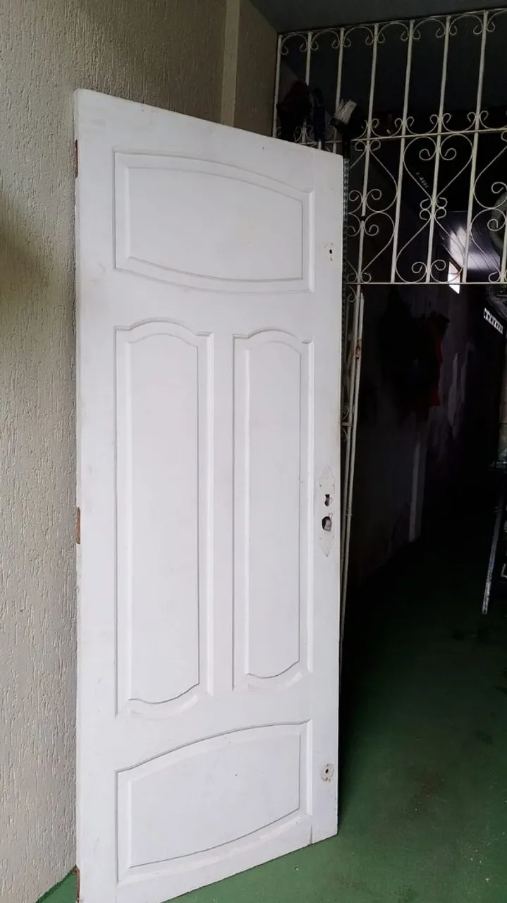 Porta de segurança para residência